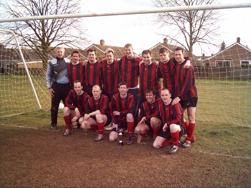 JET Team photo.JPG -  Geoff Broughton, Richard Findlay, Chris Hoy, Nigel King, Pete Bedwell, Dan EssenSimon Rayner, Andy Underwood, Paul Nixon, Joe Singleton, Dave Cookson 